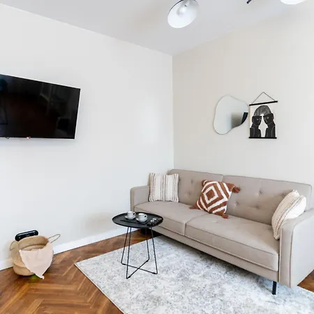 Ultra-chic Modern *